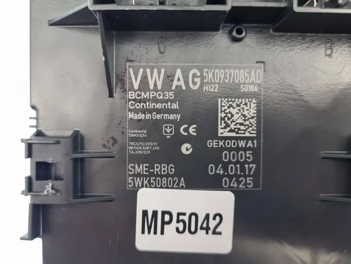 Volkswagen Caddy (2010 - 2015) 5K0937085AD Модуль комфорта — фото 4