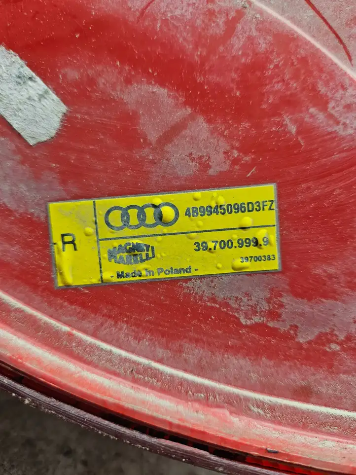 Audi A6 S6 C5 4B (1997 - 2001) 4B9945096D Задний фонарь в кузове — фото 5