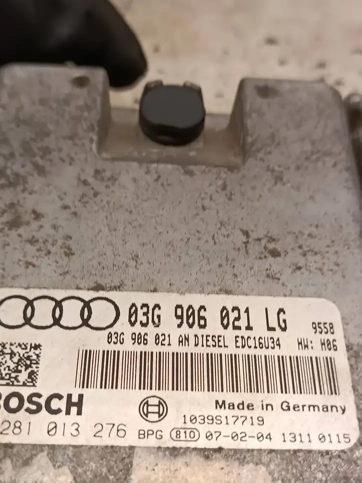 Audi A3/S3 8P (2004 - 2008) 03G906021LG Блок управления двигателем (ЭБУ) — фото 4