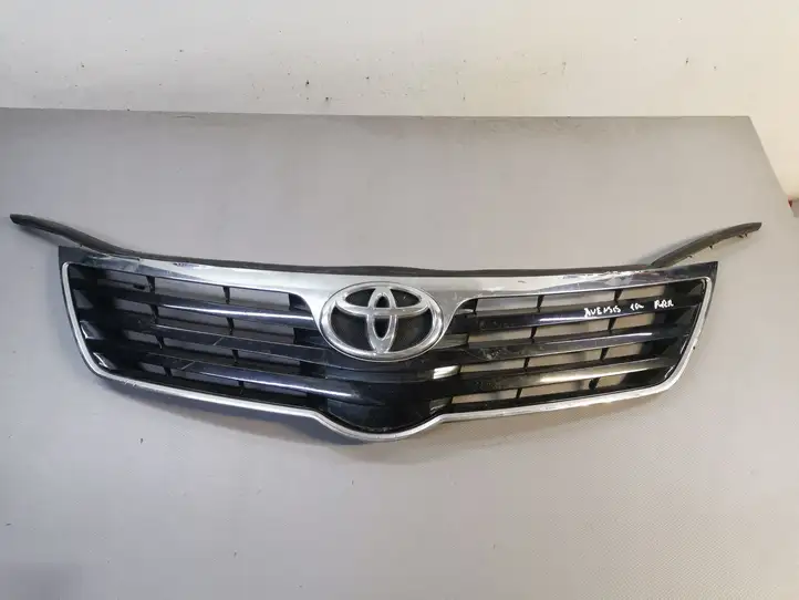 Toyota Avensis T270 (2009 - 2012) Верхняя решетка радиатора — фото 1