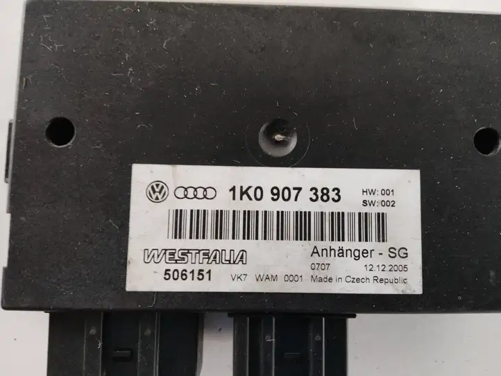 Volkswagen PASSAT B6 (2005 - 2010) 1K0907383 Блок управления фаркопом — фото 3