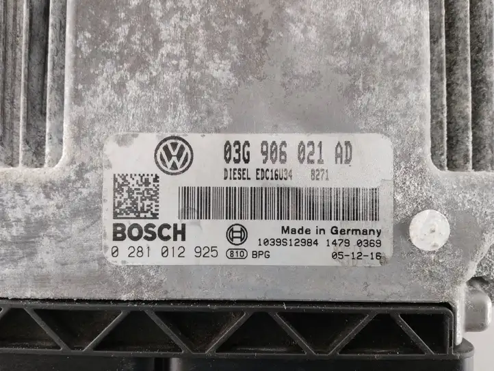 Volkswagen PASSAT B6 (2005 - 2010) 03G906021AD Блок управления двигателем (ЭБУ) — фото 4