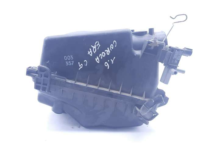 Toyota Corolla E120 E130 (2004 - 2007)  11404083402717 Воздушный фильтр