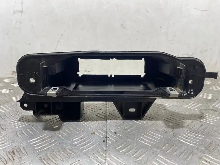 Ford F150 (2014 - 2018) FL3A12A692BC Другая деталь консоли (туннеля) — фото 1
