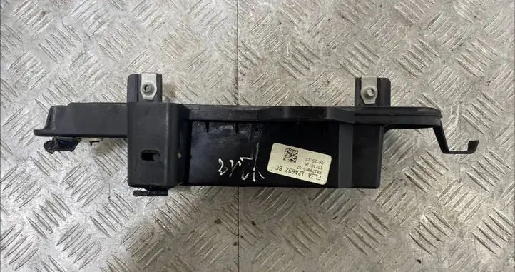 Ford F150 (2014 - 2018) FL3A12A692BC Другая деталь консоли (туннеля) — фото 4