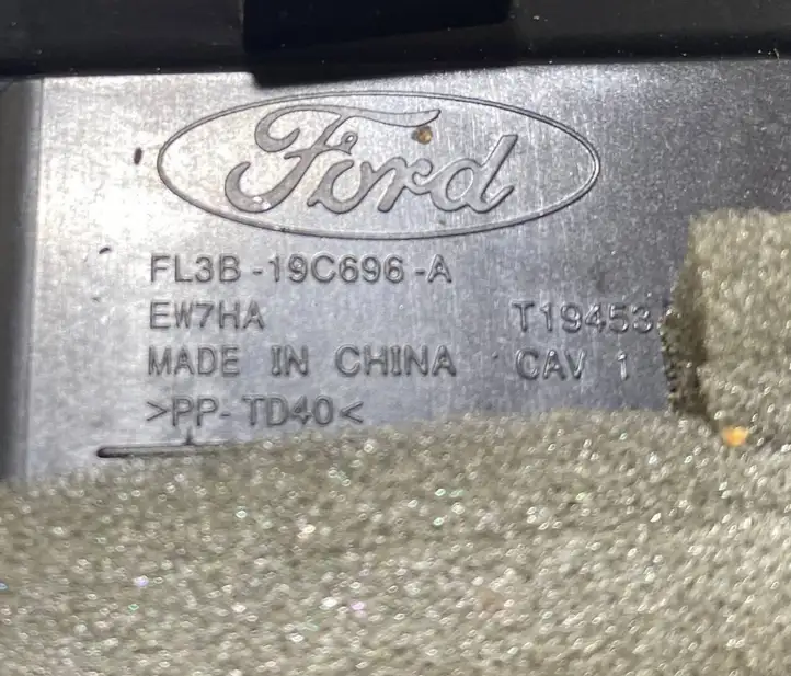 Ford F150 (2014 - 2018) FL3B19C696A Боковой воздушный дефлектор — фото 8