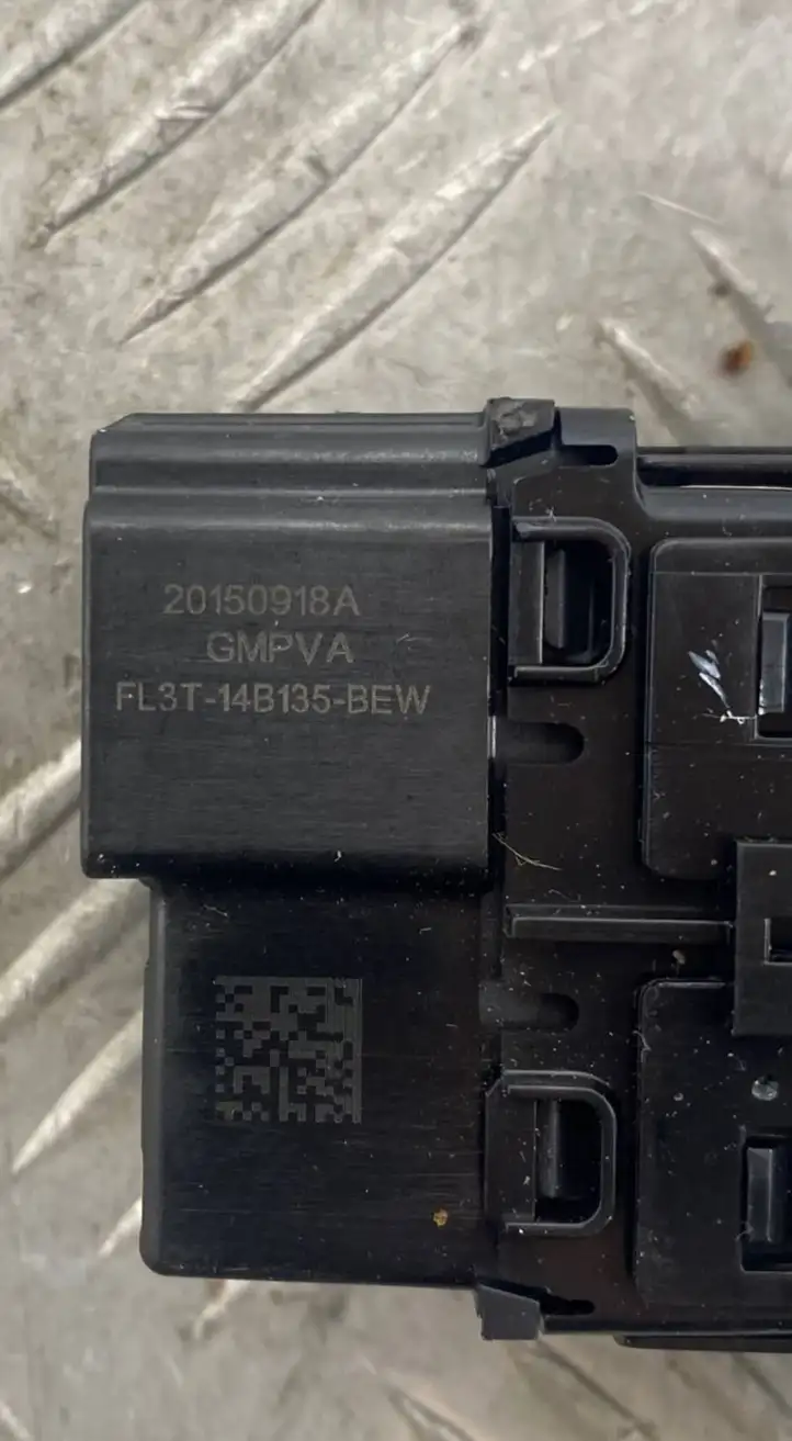 Ford F150 (2014 - 2018) FL3T14B135BEW Блок кнопок стеклоподъемников — фото 5