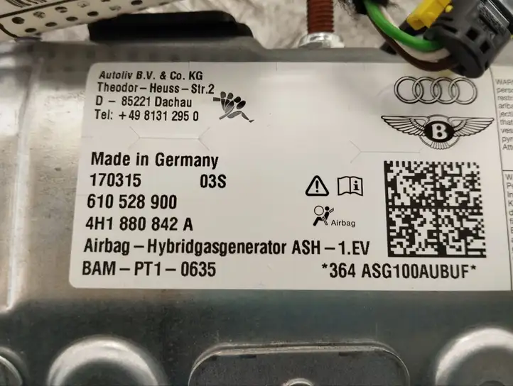 Audi A8 S8 D4 4H (2013 - 2017) 4H1880842A Коленная подушка безопасности — фото 6