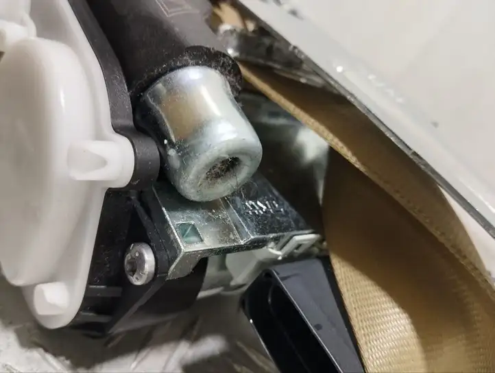Audi A8 S8 D4 4H (2013 - 2017) 4H0857705C Передний ремень безопасности — фото 6