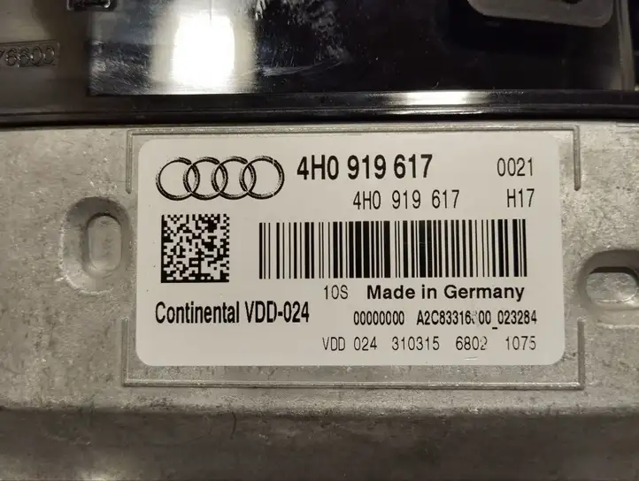 Audi A8 S8 D4 4H (2013 - 2017) 4H0919617 Выдвижной дисплей — фото 5