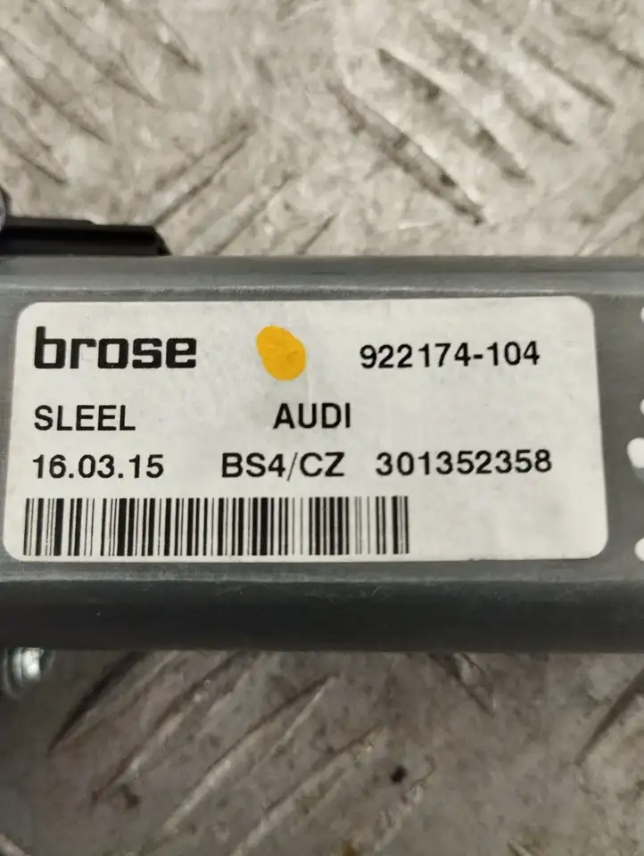 Audi A8 S8 D4 4H (2013 - 2017) 922174104 Электродвигатель сиденья — фото 4