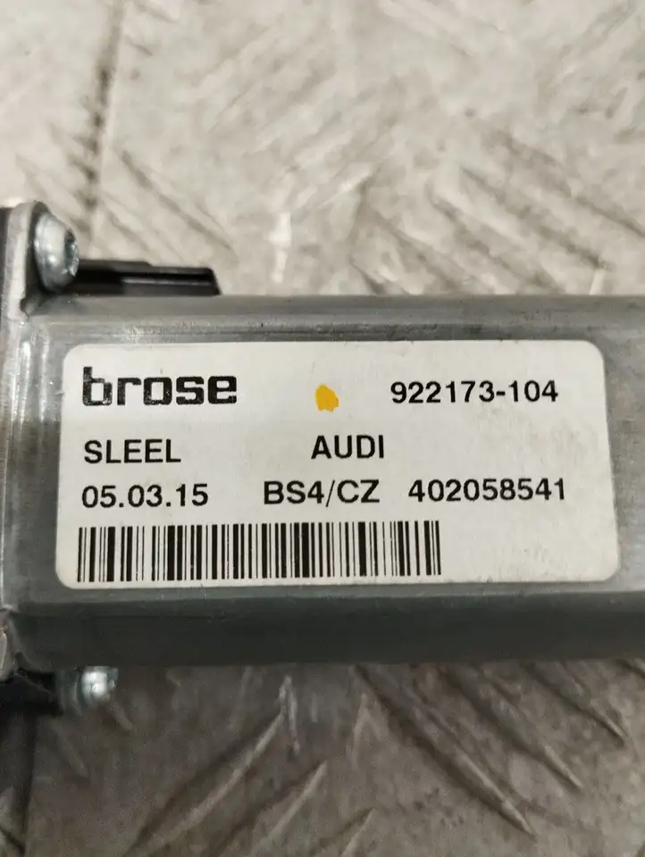 Audi A8 S8 D4 4H (2013 - 2017) 924117101 Электродвигатель сиденья — фото 2