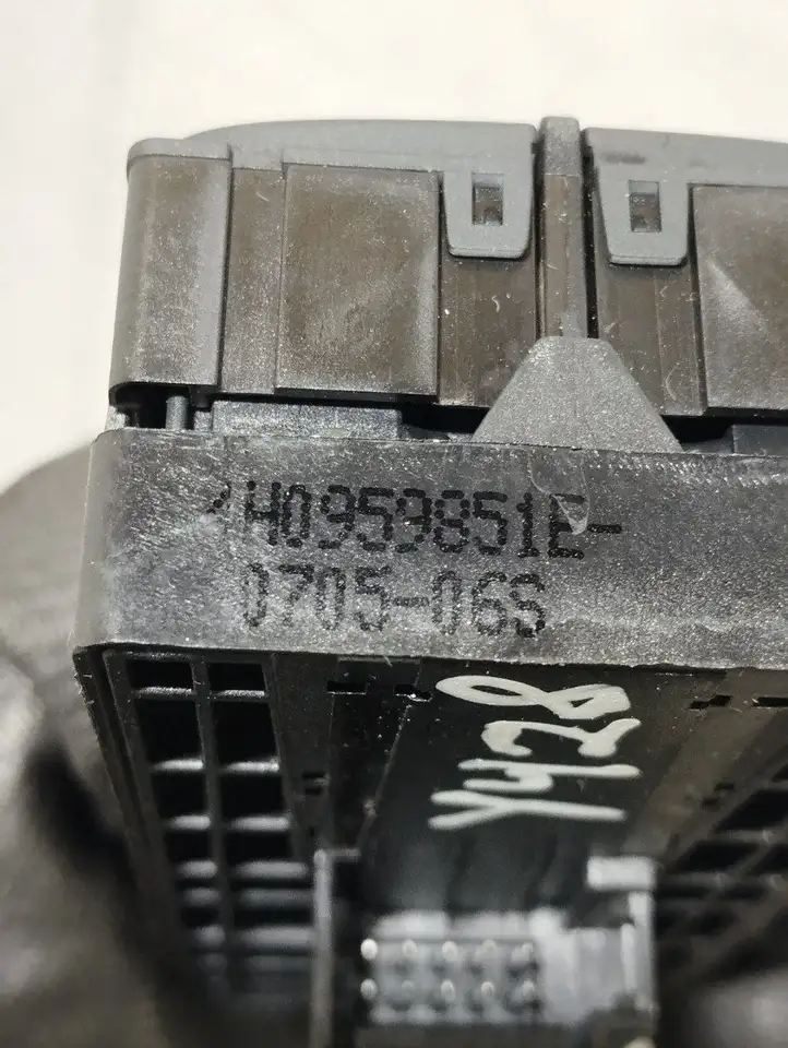 Audi A8 S8 D4 4H (2013 - 2017) 4H0959851E Кнопка стеклоподъемников — фото 8