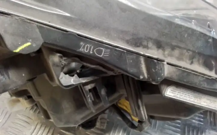 Lexus RX 330 - 350 - 400H (2008 - 2012) Передняя фара — фото 4