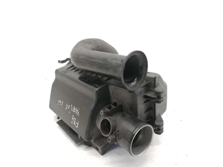 Toyota Yaris (2005 - 2009)  177510N020 Воздушный фильтр