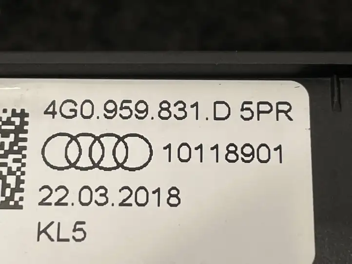 Audi A5 (2016 - ) 4G0959831D Кнопка закрытия багажника — фото 5