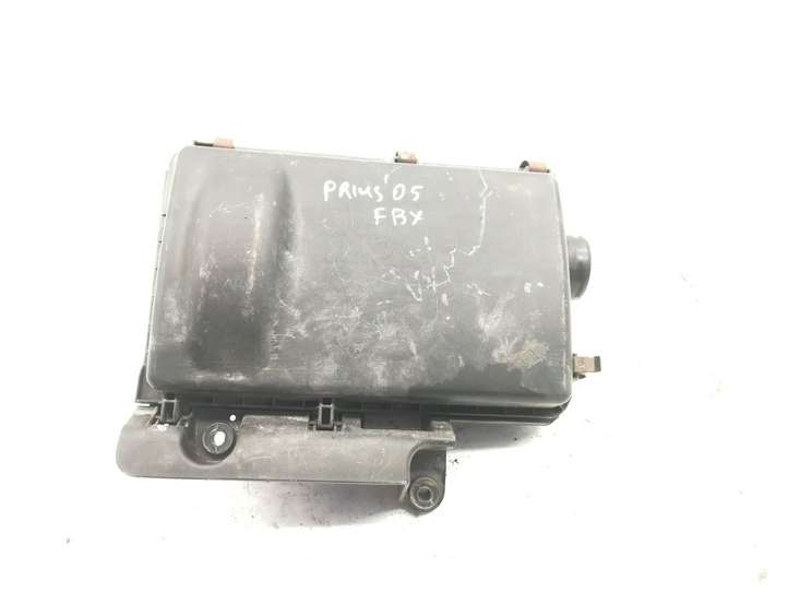 Toyota Prius (NHW20) (2003 - 2009)   Воздушный фильтр