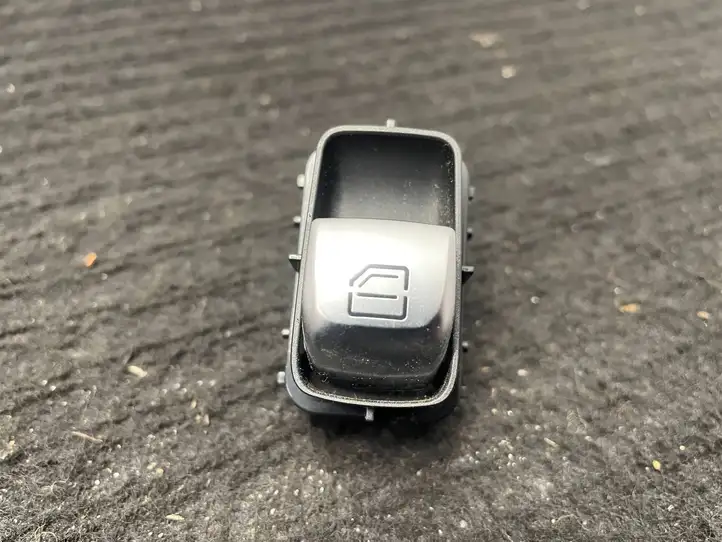 Mercedes-Benz C AMG W205 (2014 - ) A2229052203 Блок кнопок стеклоподъемников — фото 5