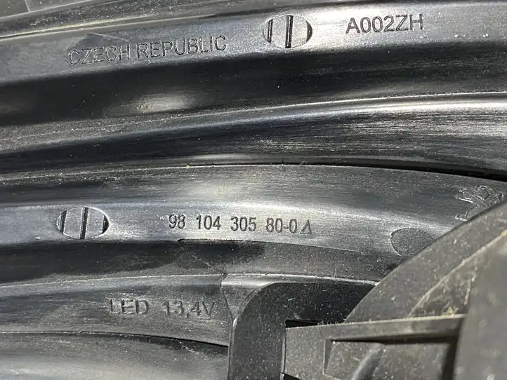 Peugeot 208 (2015 - 2019) 9810430580 Задний фонарь в кузове — фото 2