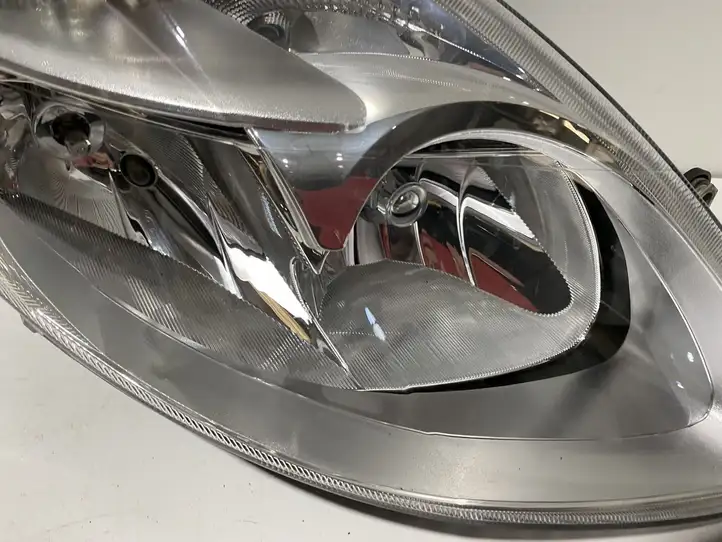 Lancia Ypsilon (2006 - 2011) 51786653 Передняя фара — фото 8