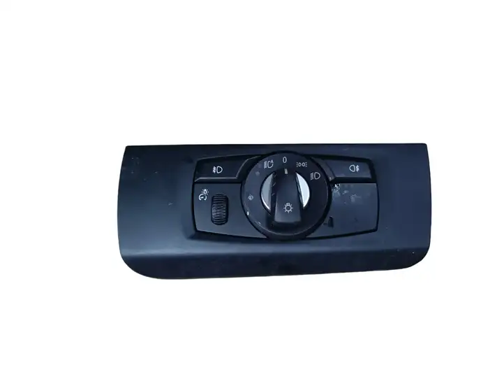 BMW X5 E70 (2006 - 2013) 9134726 Включатель фонарей — фото 1