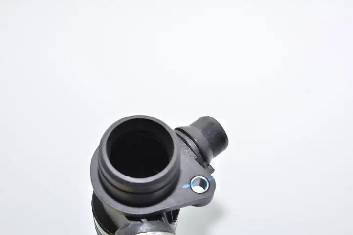 BMW 3 F30 F35 F31 (2012 - 2018) 7639997 Шланги системы охлаждения — фото 4