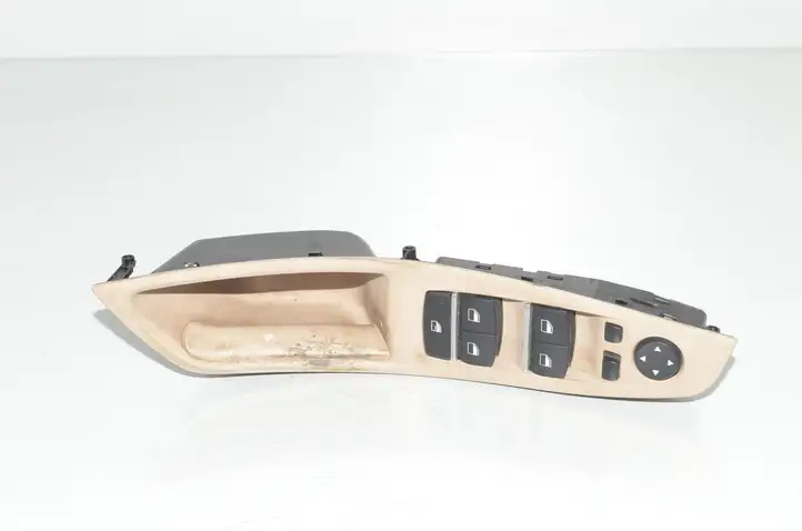 BMW 5 F10 F11 (2009 - 2016) Блок кнопок стеклоподъемников — фото 1