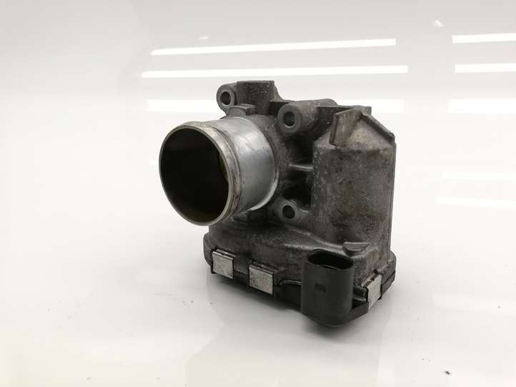 Nissan Qashqai (2006 - 2010)  8200330810 Дроссель