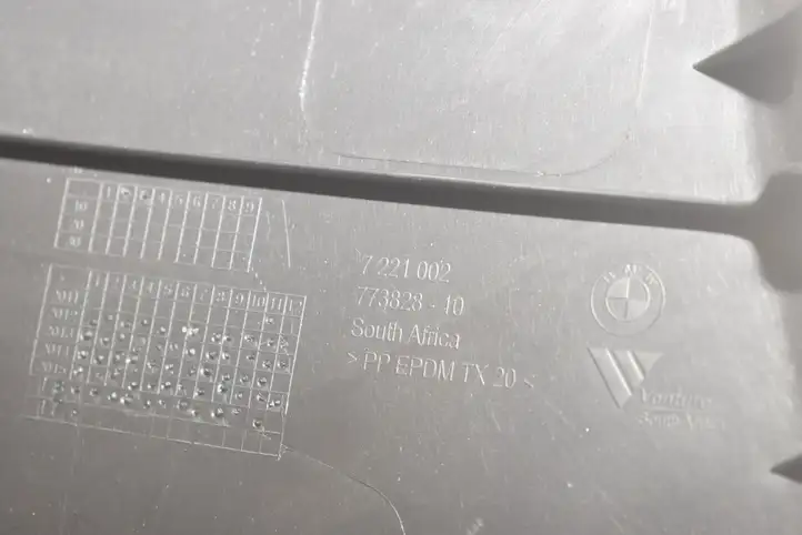 BMW 3 F30 F35 F31 (2012 - 2018) Нижняя обшивка стойки B — фото 4