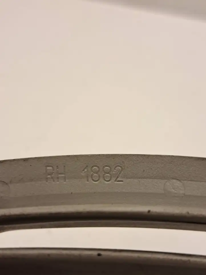 Volvo V70 (2000 - 2004) RH1882 Накладка ремня безопасности — фото 3