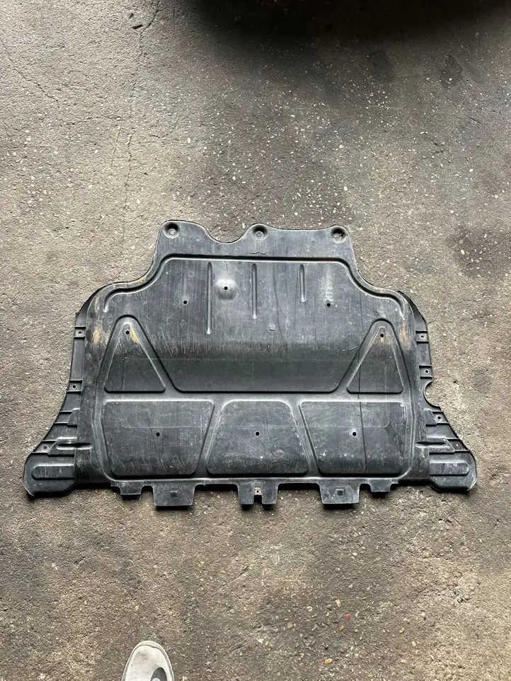 Audi A3/S3 8V (2012 - 2016) 5Q0825236 Защита двигателя — фото 1