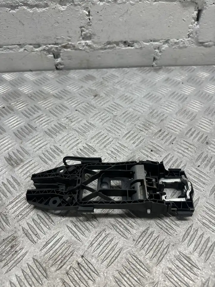 Audi A3/S3 8V (2012 - 2016) 8V0837885 Наружная ручка двери — фото 2