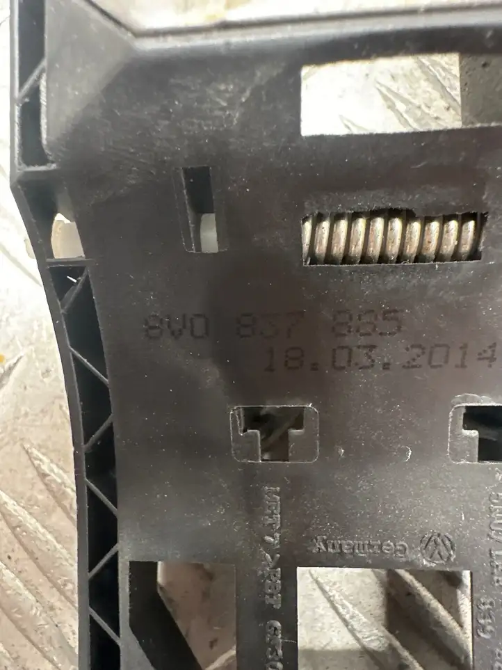 Audi A3/S3 8V (2012 - 2016) 8V0837885 Наружная ручка двери — фото 3