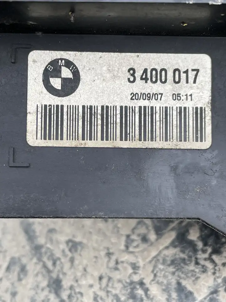 BMW X3 E83 (2003 - 2010) 64008512 Облицовка радиатора — фото 5