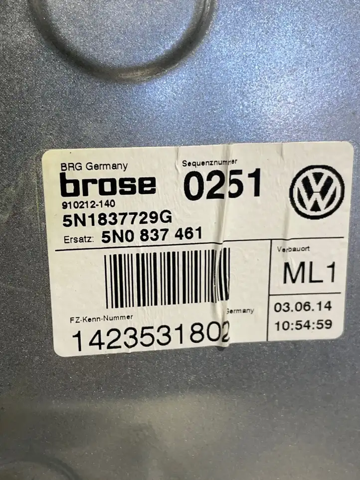 Volkswagen Tiguan (2011 - 2016) 5N1837729G Электростеклоподъемник передний (комплект) — фото 5