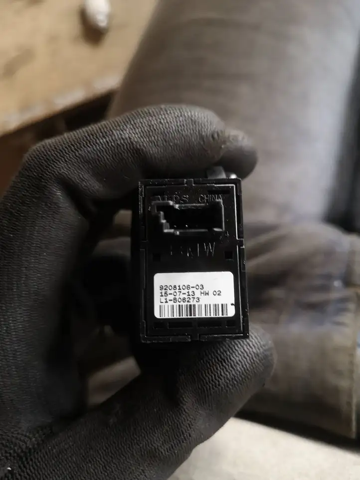 BMW 3 F30 F35 F31 (2012 - 2018) 9208106 Блок кнопок стеклоподъемников — фото 4