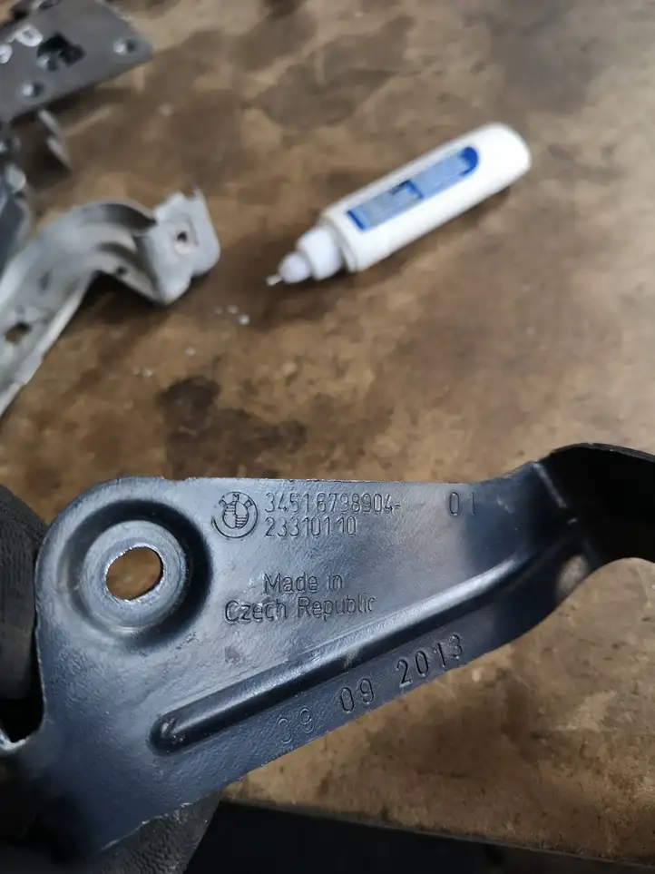 BMW 3 F30 F35 F31 (2012 - 2018) 6798904 Кронштейн блока ABS — фото 5