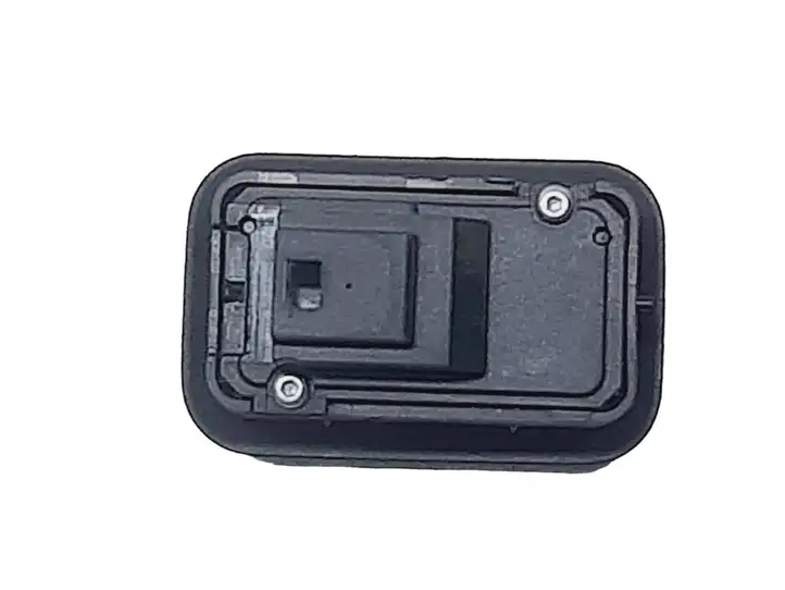 Mercedes-Benz C W204 (2007 - 2014) A2048707051 Кнопка закрытия крышки багажника — фото 4