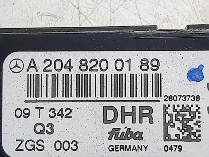 Mercedes-Benz C W204 (2007 - 2014) A2048200189 Усилитель антенны — фото 2