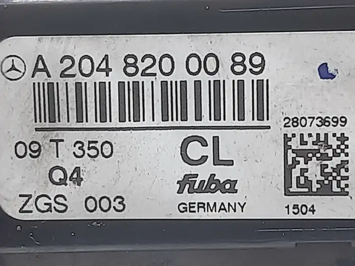 Mercedes-Benz C W204 (2007 - 2014) A2048200089 Усилитель антенны — фото 2