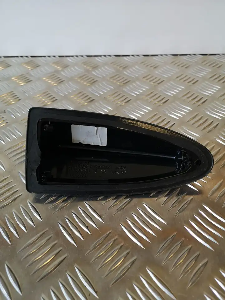 BMW X5 E70 (2006 - 2013) 018639 Крышка GPS-антенны — фото 5