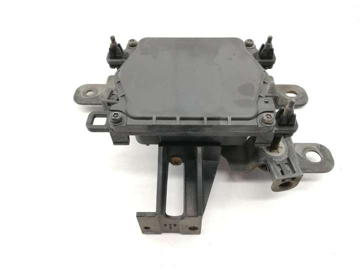 Toyota Avensis T270 (2009 - 2012)  8821020010 Радар дистроник