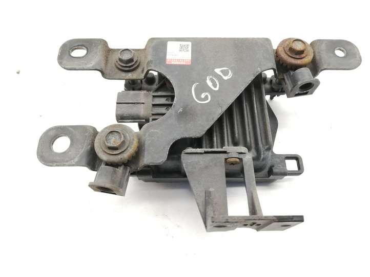 Toyota Avensis T270 (2009 - 2012)  8821020010 Радар дистроник