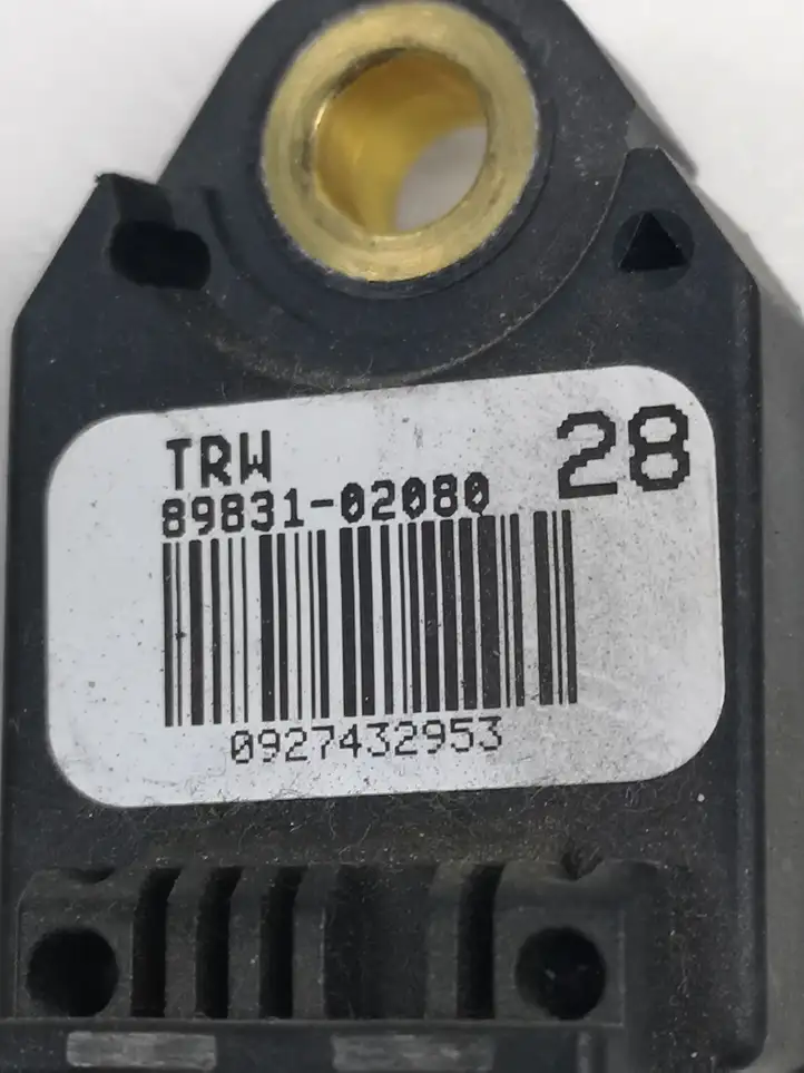 Toyota Auris 150 (2006 - 2012) 8983102080 Датчик удара SRS — фото 2