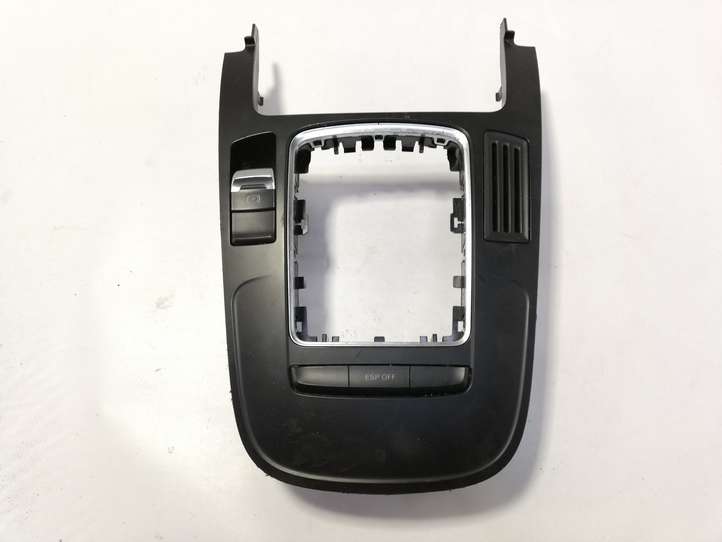 Audi A4 (2007 - 2011)  8K0864261 Рамка рычага переключения передач