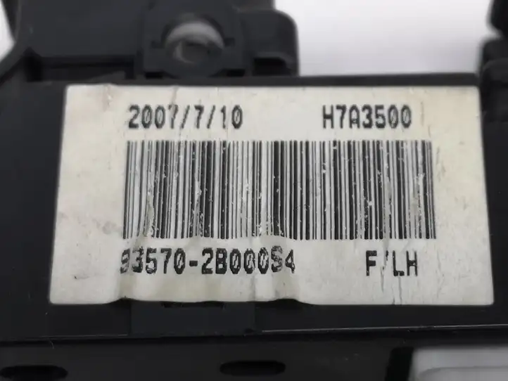 Hyundai Santa Fe (2005 - 2009) 935702B000S4 Блок кнопок стеклоподъемников — фото 2