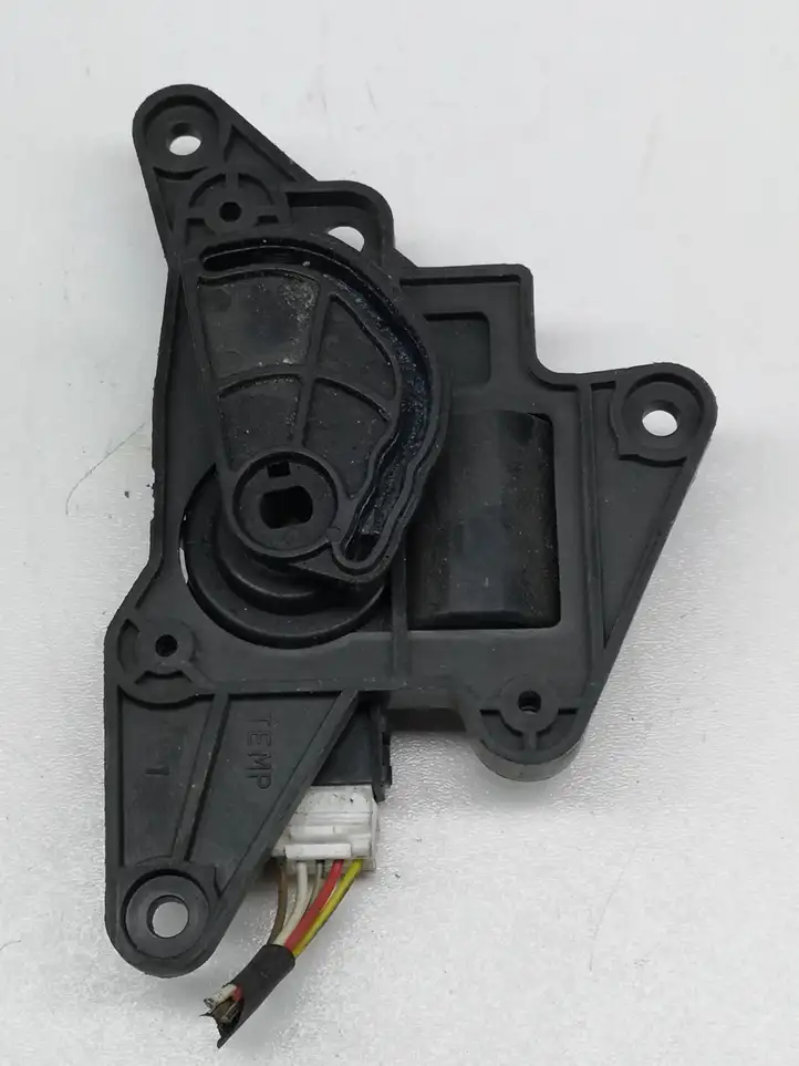 Hyundai Santa Fe (2005 - 2009) AC1G4200 Двигатель задвижки потока воздуха — фото 3
