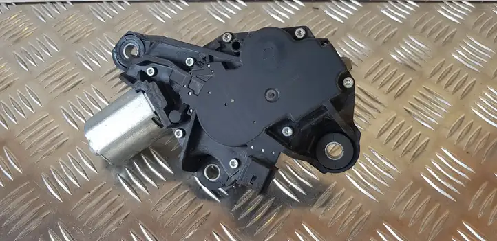 Nissan Qashqai (2006 - 2010) 0390201820 Двигатель стеклоочистителя заднего стекла — фото 1