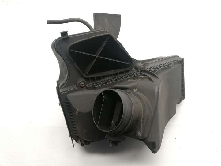 Audi Q5 (2008 - 2012)  8K0133835 Воздушный фильтр