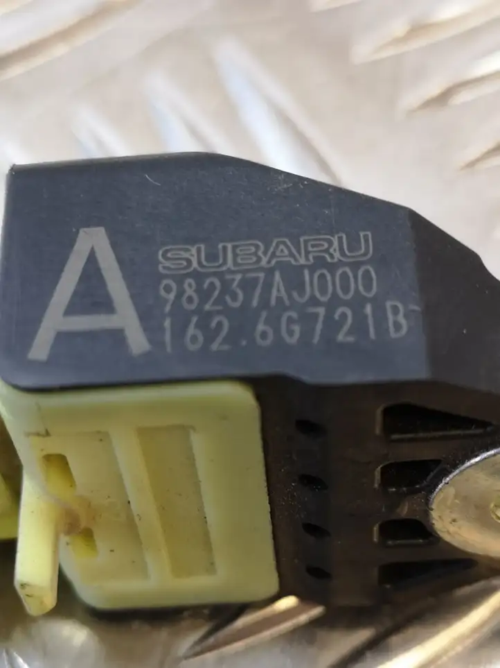 Subaru Outback (2009 - 2014) 98237AJ000 Датчик удара SRS — фото 2